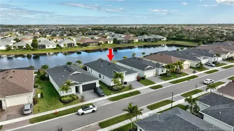 607 SE Mulberry Way Port St Lucie FL 34984