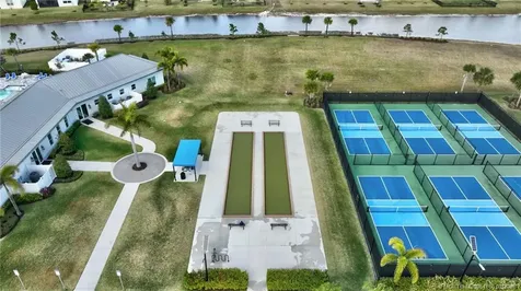 607 SE Mulberry Way Port St Lucie FL 34984