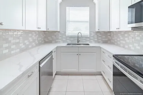 356 SE Bloxham Way Stuart FL 34997