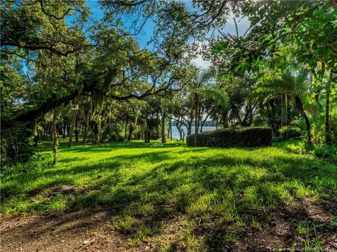 665 SE Saint Lucie Boulevard Stuart FL 34996