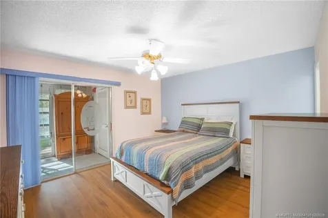 33 Lake Vista Trail Port St Lucie FL 34952