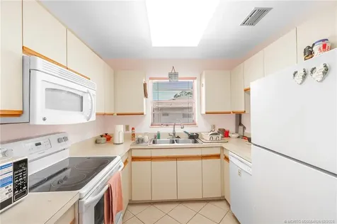 33 Lake Vista Trail Port St Lucie FL 34952