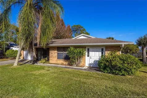 2055 SW Cranberry Street Port St Lucie FL 34953