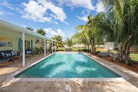 8905 SW Cherry Lane Stuart FL 34997