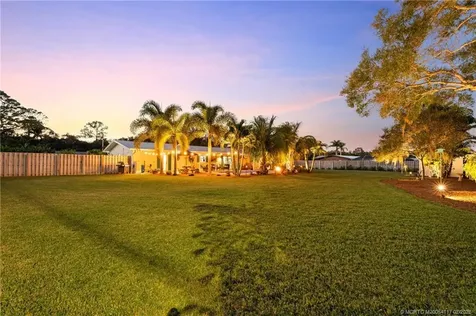 8905 SW Cherry Lane Stuart FL 34997