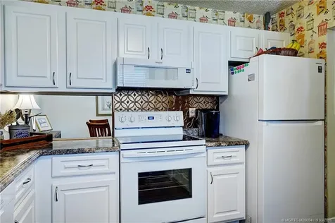 1290 SE Parkview Place Stuart FL 34994