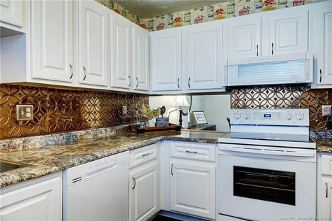 1290 SE Parkview Place Stuart FL 34994