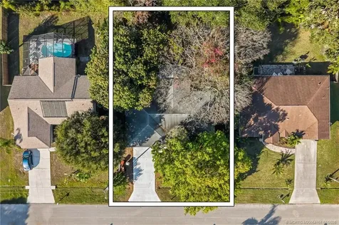 2381 SE Gillette Avenue Port St Lucie FL 34952