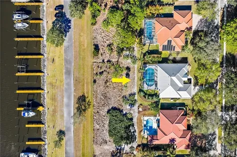 8888 SW Fishermans Wharf Drive Stuart FL 34997