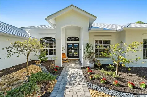 8888 SW Fishermans Wharf Drive Stuart FL 34997