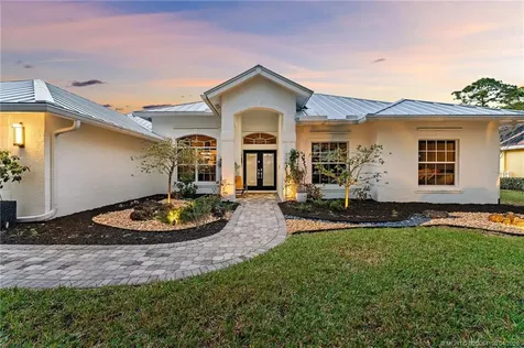 8888 SW Fishermans Wharf Drive Stuart FL 34997