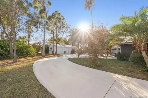 900 NW 11th Terrace Stuart FL 34994