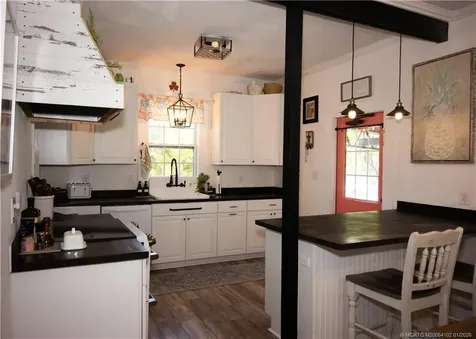 3121 Old Edwards Road Fort Pierce FL 34981