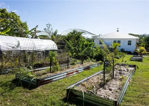3121 Old Edwards Road Fort Pierce FL 34981
