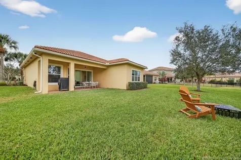 8121 SW Marin Drive Stuart FL 34997