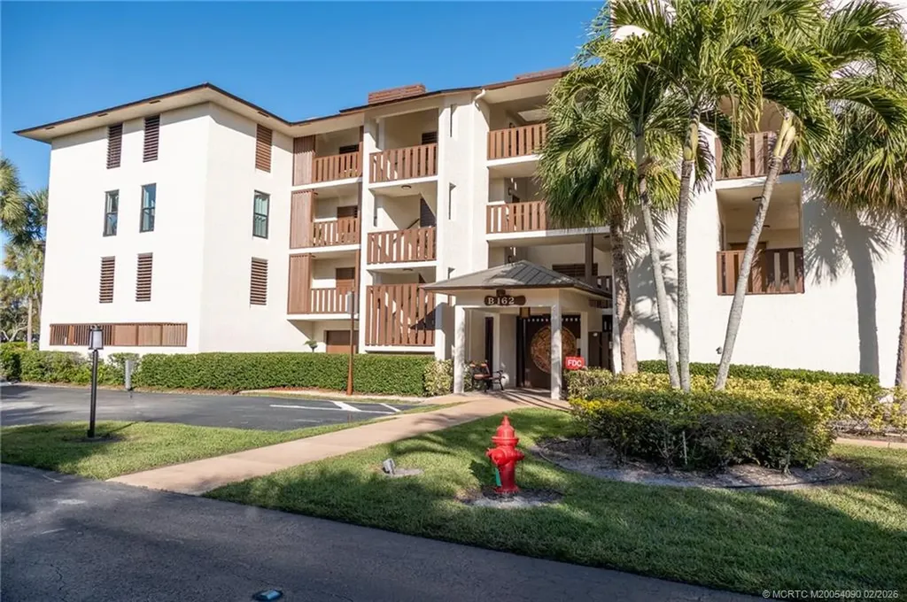 162 SE Saint Lucie Boulevard Stuart FL 34996
