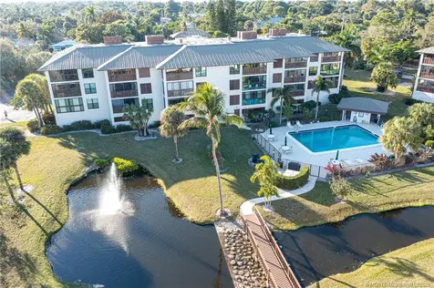 162 SE Saint Lucie Boulevard Stuart FL 34996