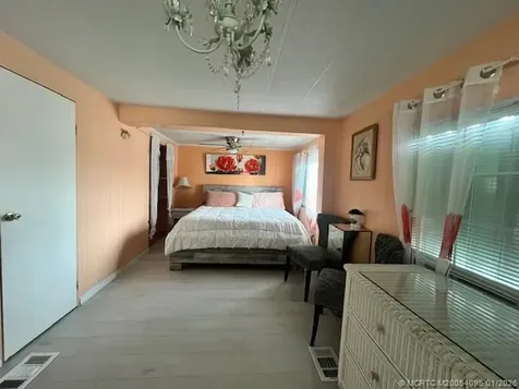 4169 70th Lane N West Palm Beach FL 33404