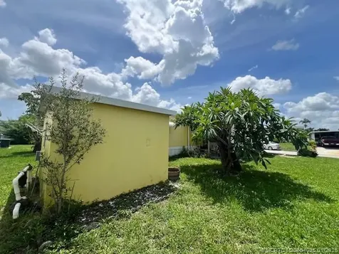 4169 70th Lane N West Palm Beach FL 33404