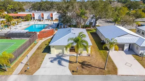 8 Santa Maria Court Port St Lucie FL 34952