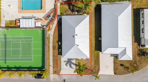 8 Santa Maria Court Port St Lucie FL 34952