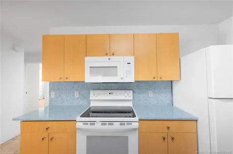 8 Santa Maria Court Port St Lucie FL 34952