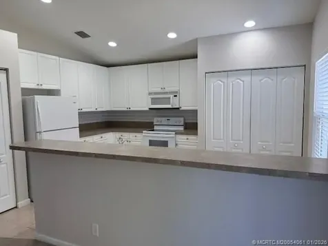 8998 SW Bonneville Drive Stuart FL 34997