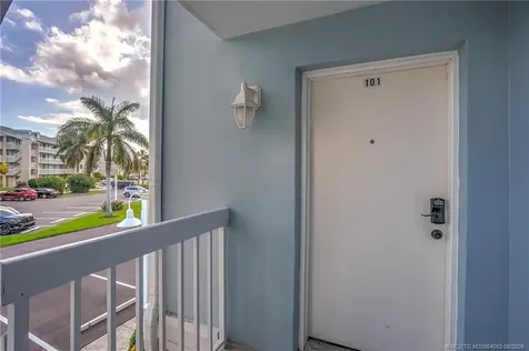 10 NE Plantation Road Stuart FL 34996