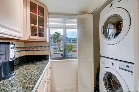 10 NE Plantation Road Stuart FL 34996