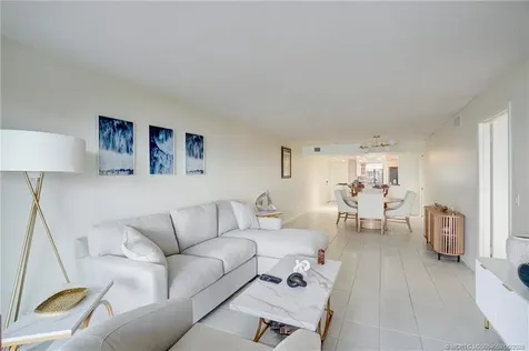 10 NE Plantation Road Stuart FL 34996