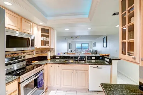 10 NE Plantation Road Stuart FL 34996