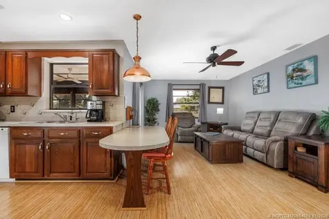 160 SE Duxbury Avenue Port St Lucie FL 34983