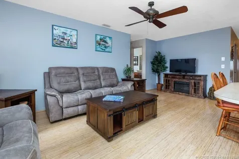 160 SE Duxbury Avenue Port St Lucie FL 34983