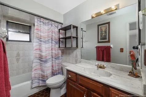 160 SE Duxbury Avenue Port St Lucie FL 34983