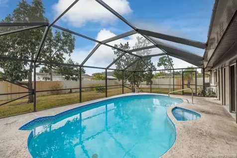 160 SE Duxbury Avenue Port St Lucie FL 34983