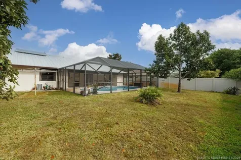 160 SE Duxbury Avenue Port St Lucie FL 34983