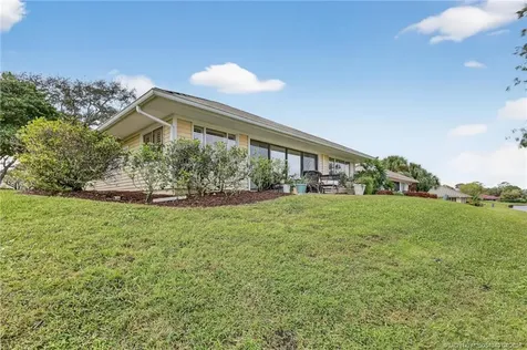 5253 SE Club Way Stuart FL 34997