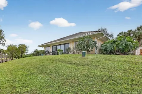 5253 SE Club Way Stuart FL 34997