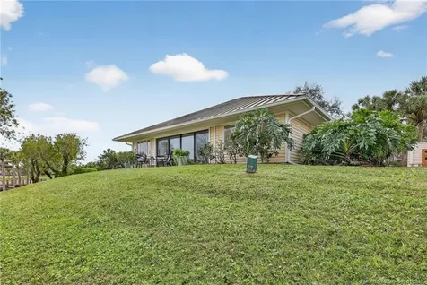 5253 SE Club Way Stuart FL 34997