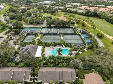 5253 SE Club Way Stuart FL 34997
