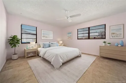 9095 SE Hobe Ridge Avenue Hobe Sound FL 33455