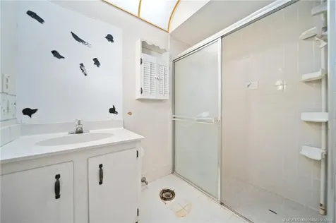 9095 SE Hobe Ridge Avenue Hobe Sound FL 33455