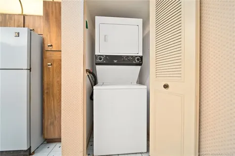 9095 SE Hobe Ridge Avenue Hobe Sound FL 33455