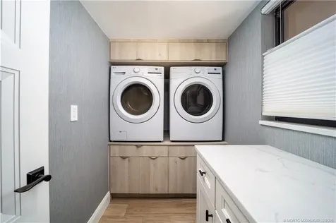 1030 Us 1 Highway North Palm Beach FL 33408