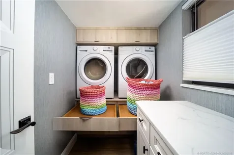 1030 Us 1 Highway North Palm Beach FL 33408