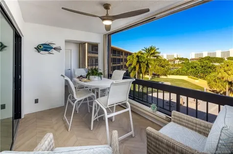 1030 Us 1 Highway North Palm Beach FL 33408