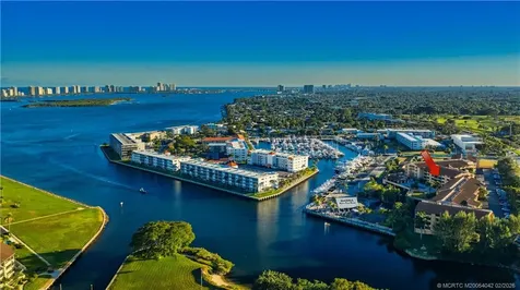 1030 Us 1 Highway North Palm Beach FL 33408