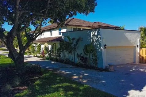 37 E High Point Road Stuart FL 34996