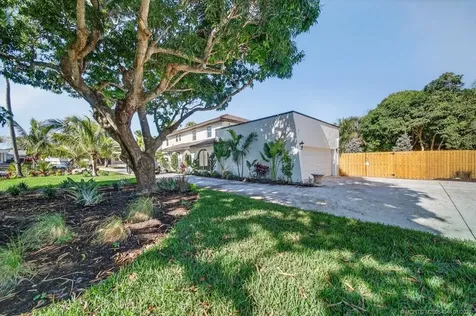 37 E High Point Road Stuart FL 34996