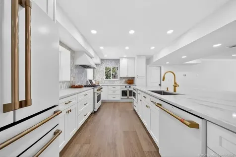 37 E High Point Road Stuart FL 34996